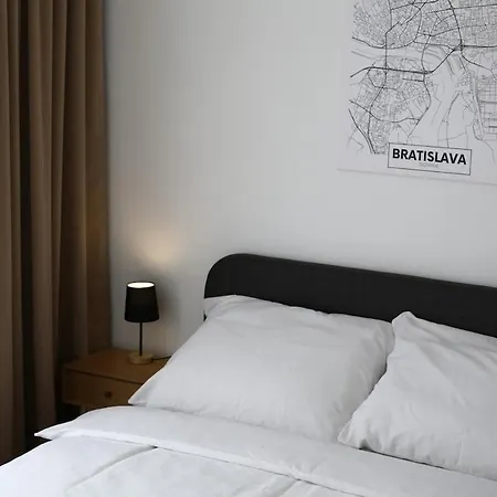 Timeless Near Center Διαμέρισμα *